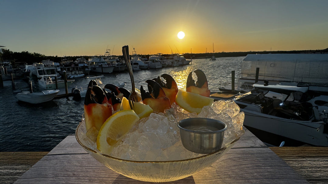 Hosting a Coastal-Inspired Holiday Party? Here’s Why Seafood Gift Boxes Shine