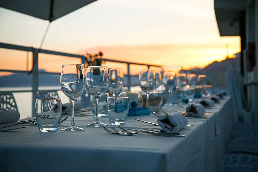 How to Host a Luxurious Seafood Dinner: Tips and Menu Ideas